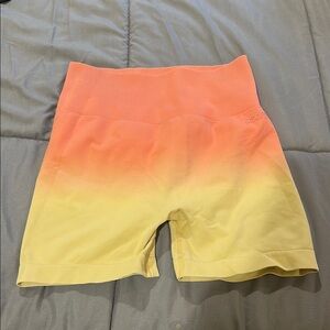 J80 Fit creamsicle biker shorts w/butt scrunch